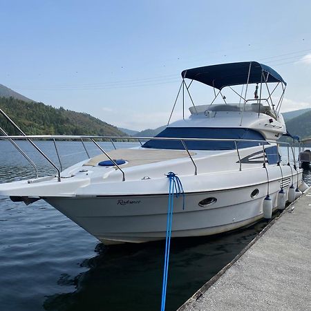 Aquadouro Yacht Radames - Sleep Boat Experience Hotell Castelo de Paiva Exteriör bild
