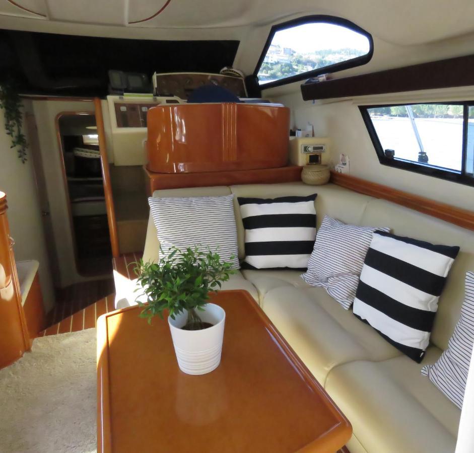 Aquadouro Yacht Radames - Sleep Boat Experience Hotell Castelo de Paiva Exteriör bild