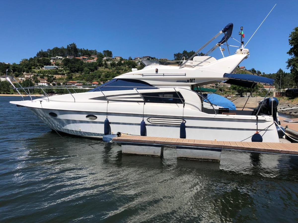 Aquadouro Yacht Radames - Sleep Boat Experience Hotell Castelo de Paiva Exteriör bild