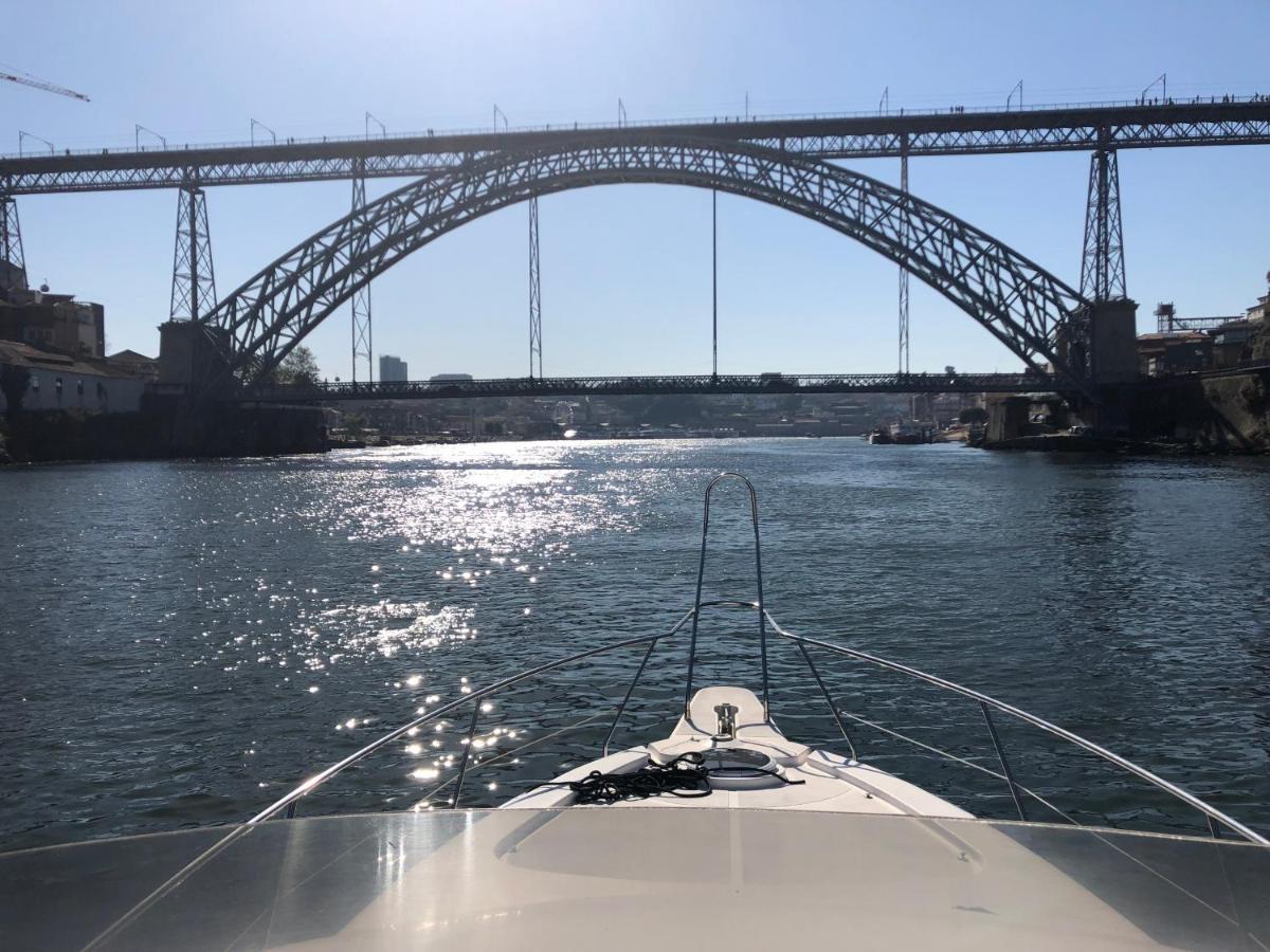 Aquadouro Yacht Radames - Sleep Boat Experience Hotell Castelo de Paiva Exteriör bild