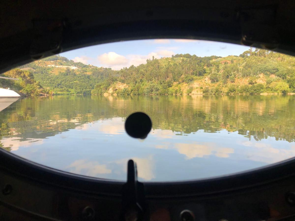 Aquadouro Yacht Radames - Sleep Boat Experience Hotell Castelo de Paiva Exteriör bild